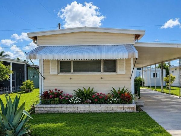 6614 AVOCADO DRIVE , NEW PORT RICHEY, FL 34653