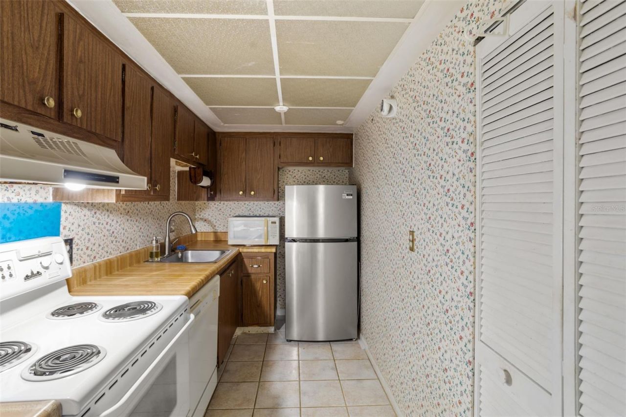 3216 39th Street, Unit C, Saint Petersburg, FL 33711 Photo