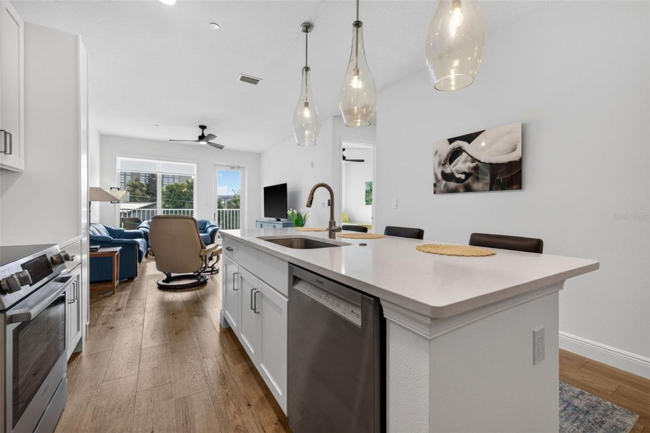 600 3rd Avenue S, Unit 207, Saint Petersburg, FL 33701 Photo