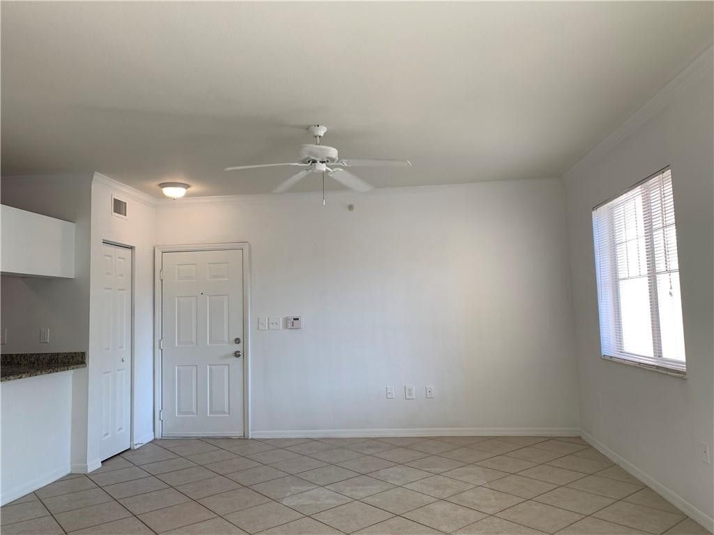 6533 Emerald Dunes Drive, Unit 203, West Palm Beach, FL 33411 Photo