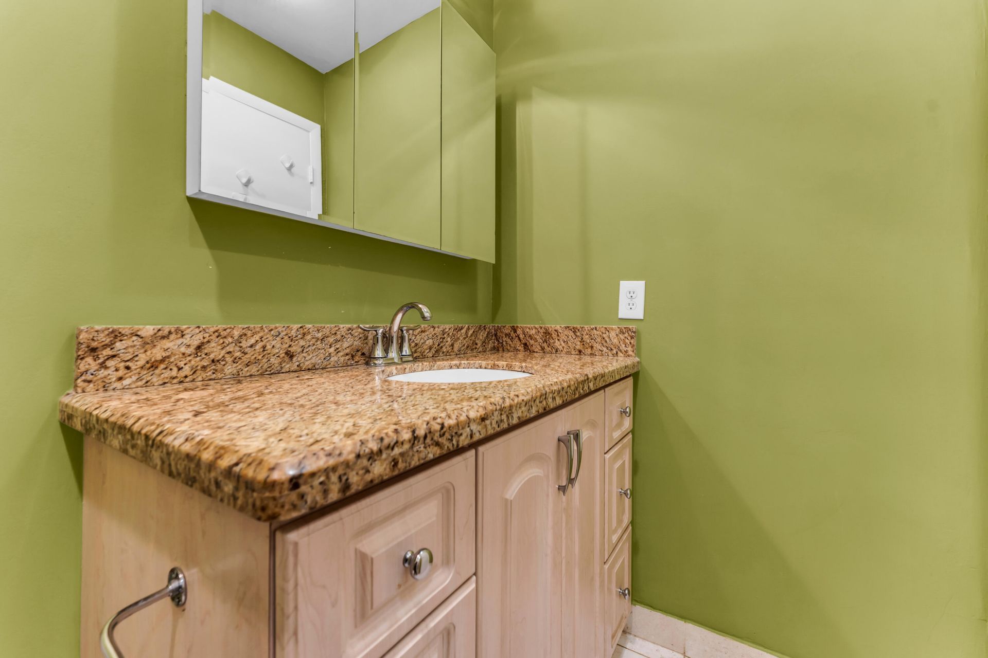 572 Flanders L, Unit 572, Delray Beach, FL 33484 Photo