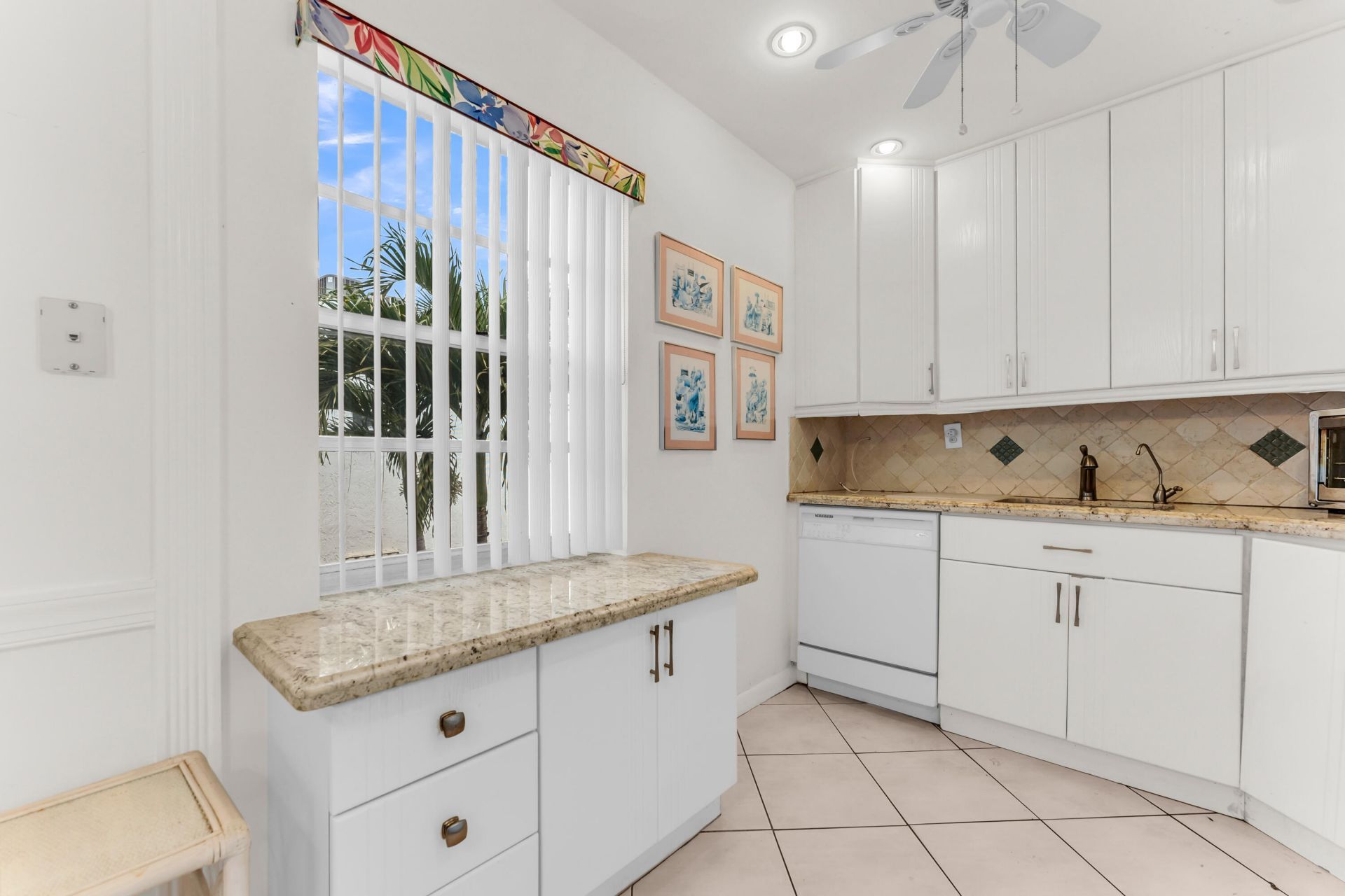 572 Flanders L, Unit 572, Delray Beach, FL 33484 Photo