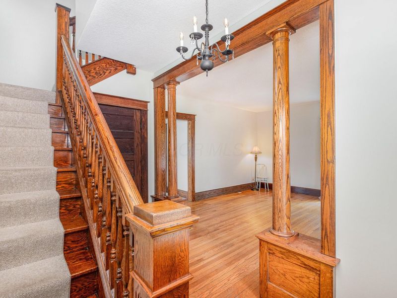 601 E Gambier Street , Mount Vernon, OH 43050 Photo 5
