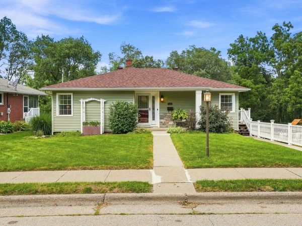 2355 Coates Street, Dubuque, IA 52003