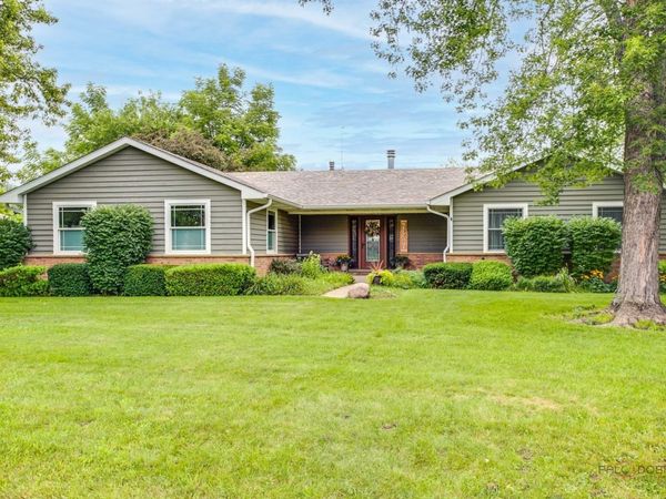 717 Roberts Road , Winthrop Harbor, IL 60096