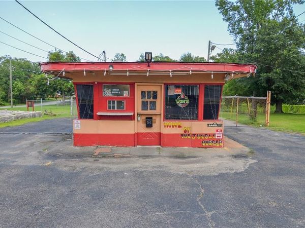 705 Holcombe Avenue , Mobile, AL 36606