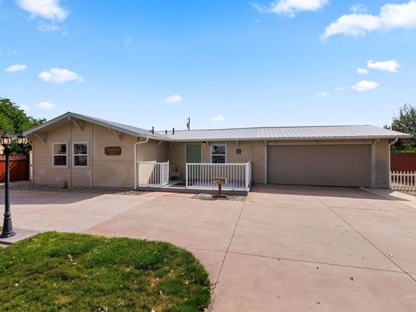 688 Meadow Dr, Emmett, ID 83617