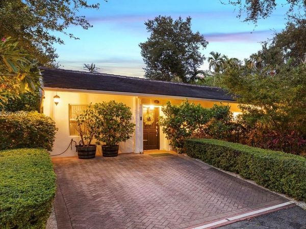 815 Monterey St , Coral Gables, FL 33134