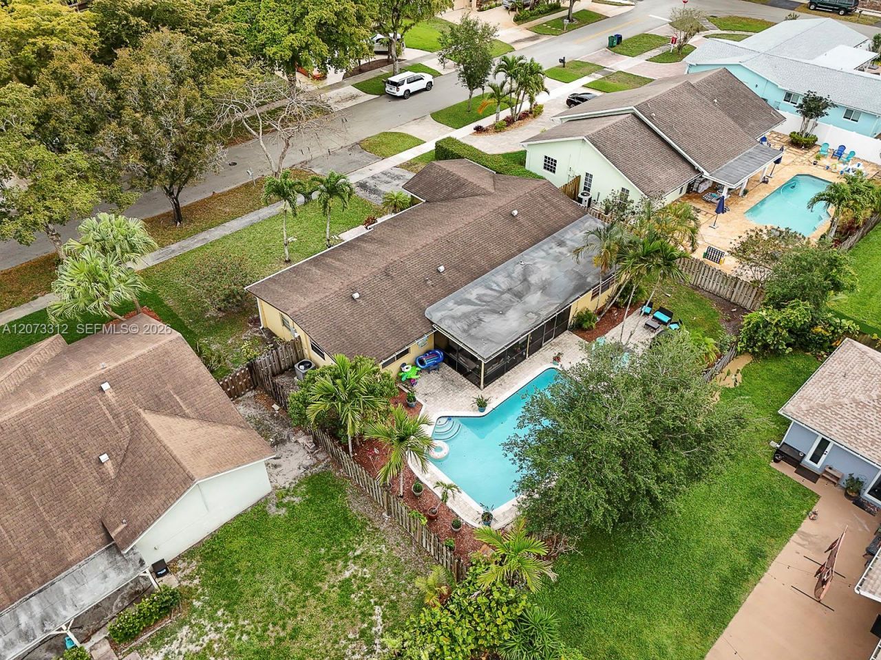5009 SW 104th Ave, Cooper City, FL 33328 Photo
