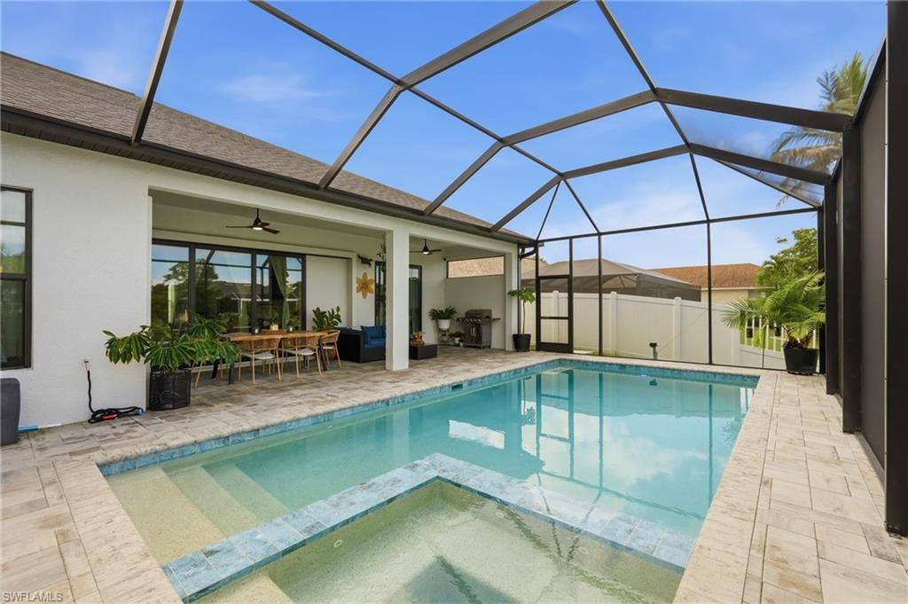 1826 SW 17th Ave, Cape Coral, FL 33991 Photo