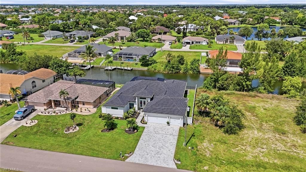 1826 SW 17th Ave, Cape Coral, FL 33991 Photo