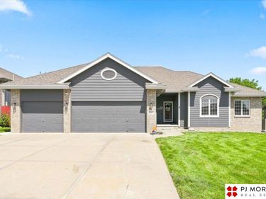 15446 Briar Street, Omaha, NE 68138