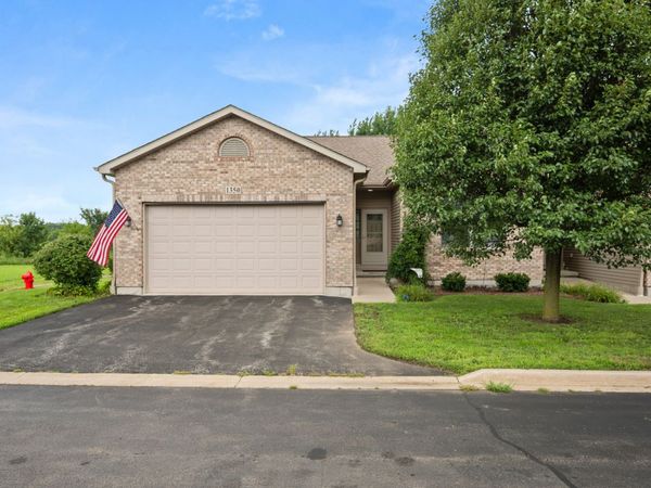 1350 Ridge Drive , Sycamore, IL 60178