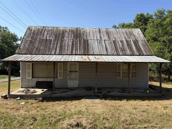 407 Deridder Avenue , Mena, AR 71953