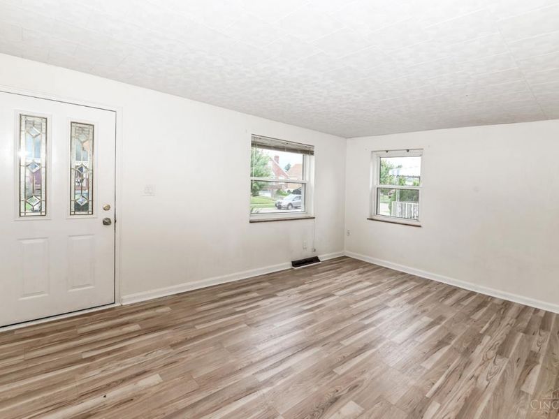 8352 Lyness Drive, Colerain Township, OH 45239 Photo 5