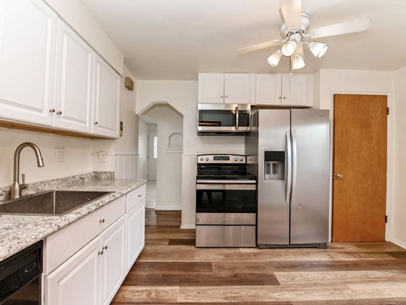 8352 Lyness Drive, Colerain Township, OH 45239 Photo 9