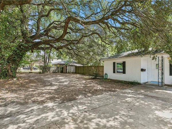 112 N SCANLAN Street, Hammond, LA 70401