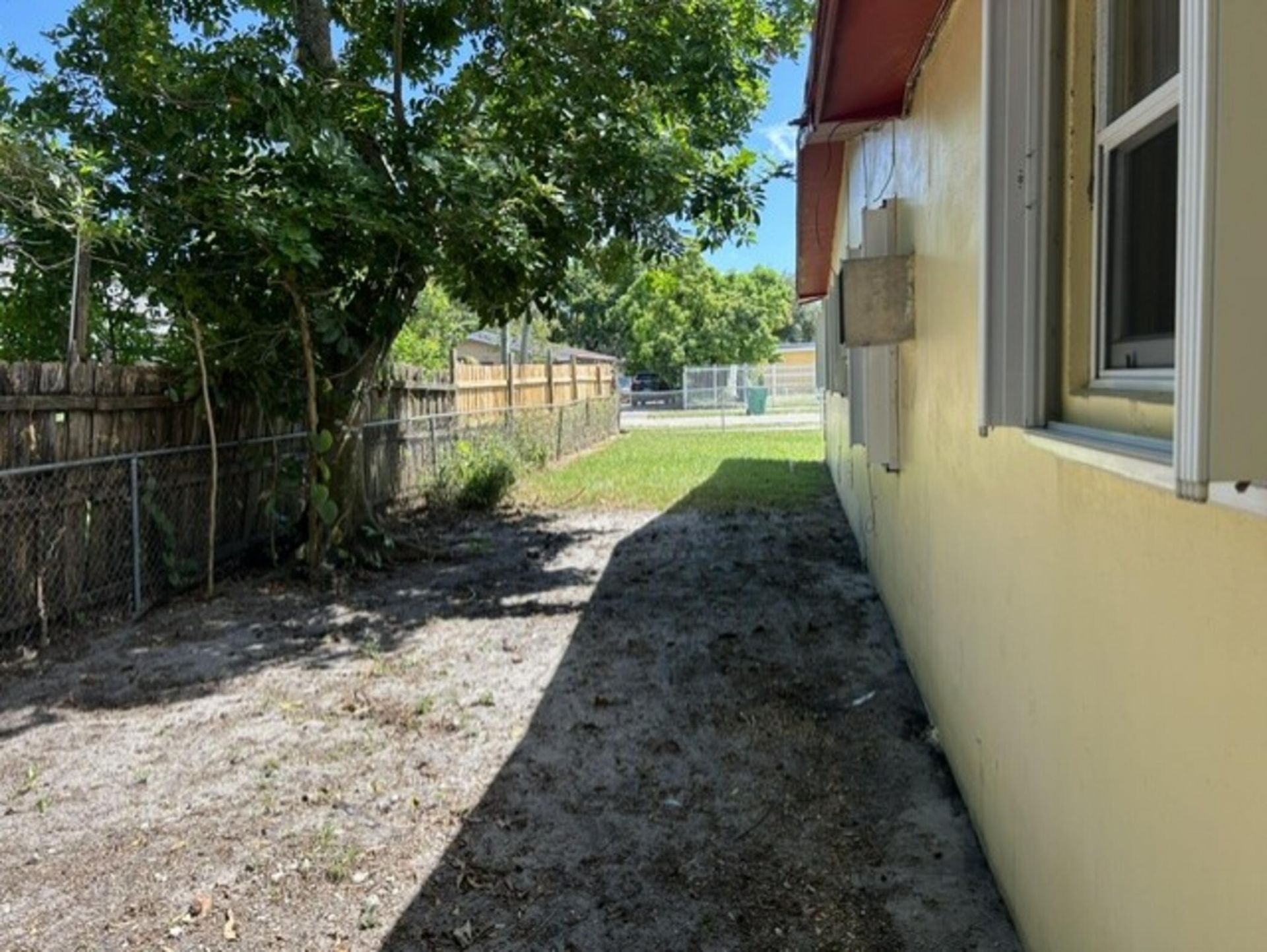1337 NW 112th Terrace, Miami, FL 33167 Photo