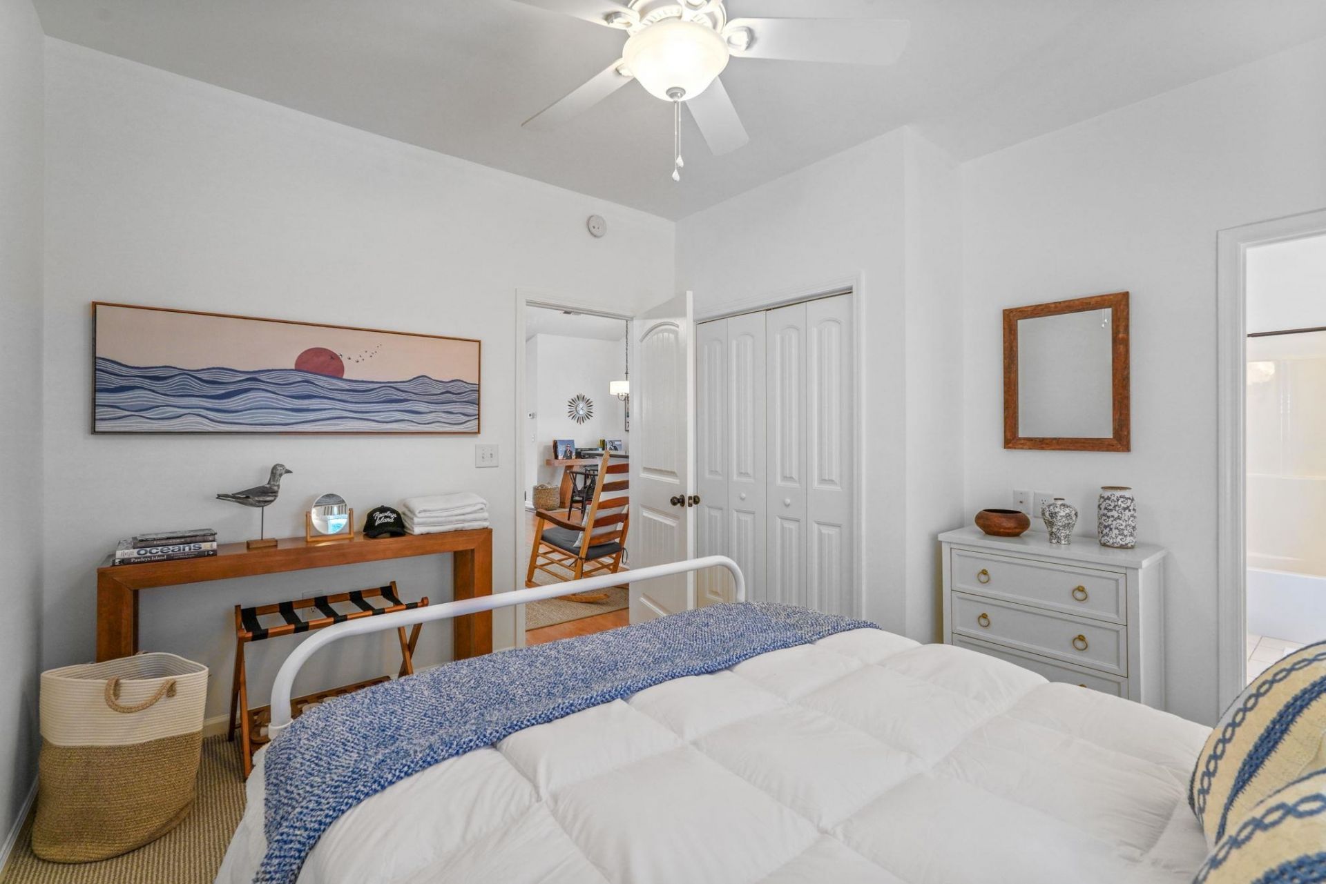 72 Weatherboard Ct. Photo 12