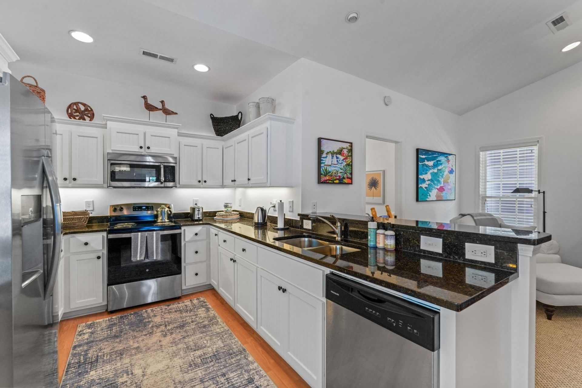 72 Weatherboard Ct. Photo 16