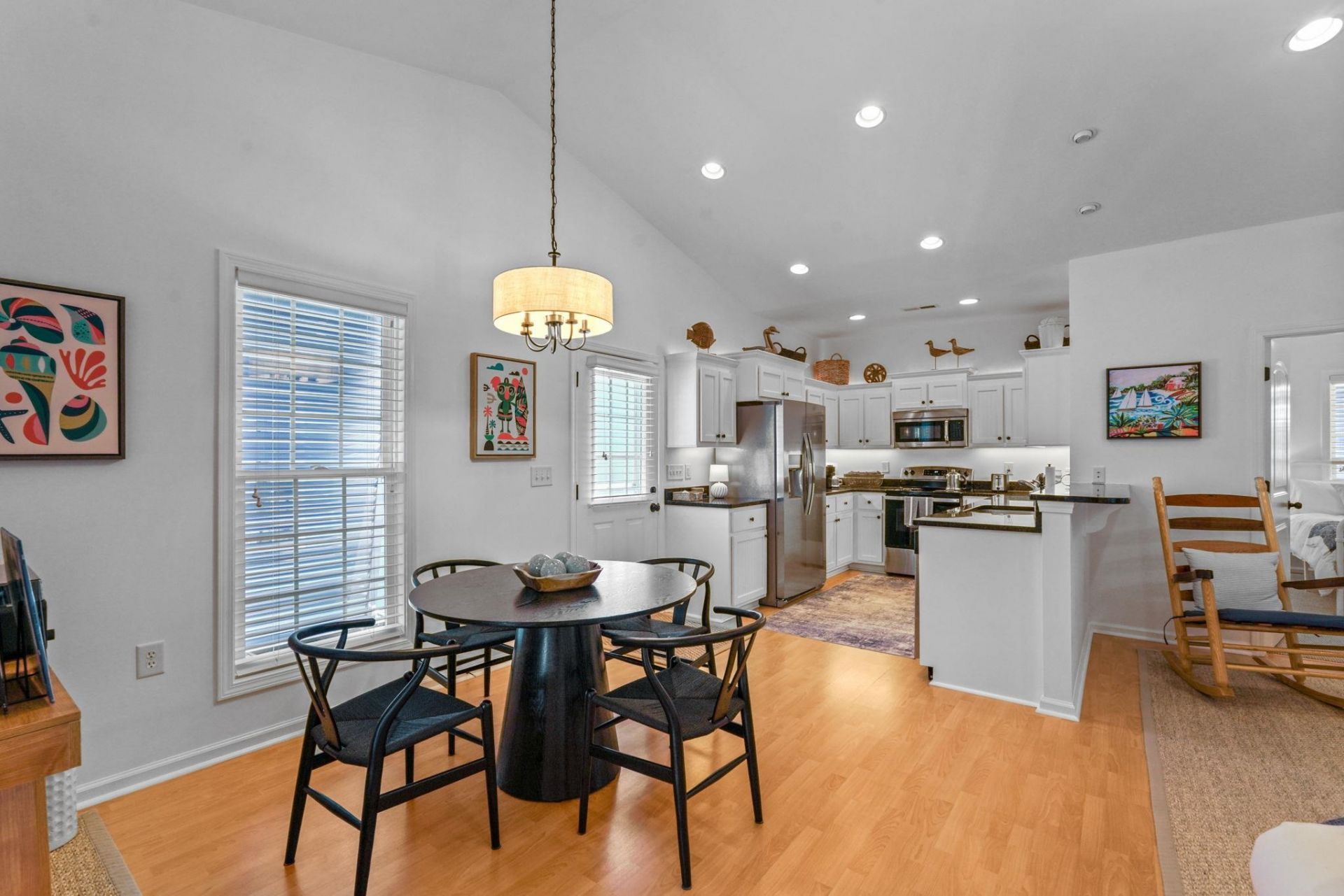 72 Weatherboard Ct. Photo 23