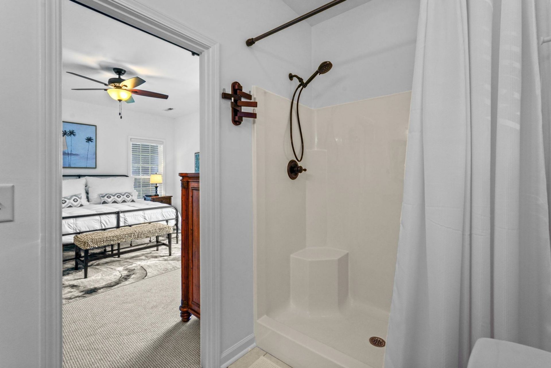 72 Weatherboard Ct. Photo 31