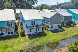 72 Weatherboard Ct. photo 4