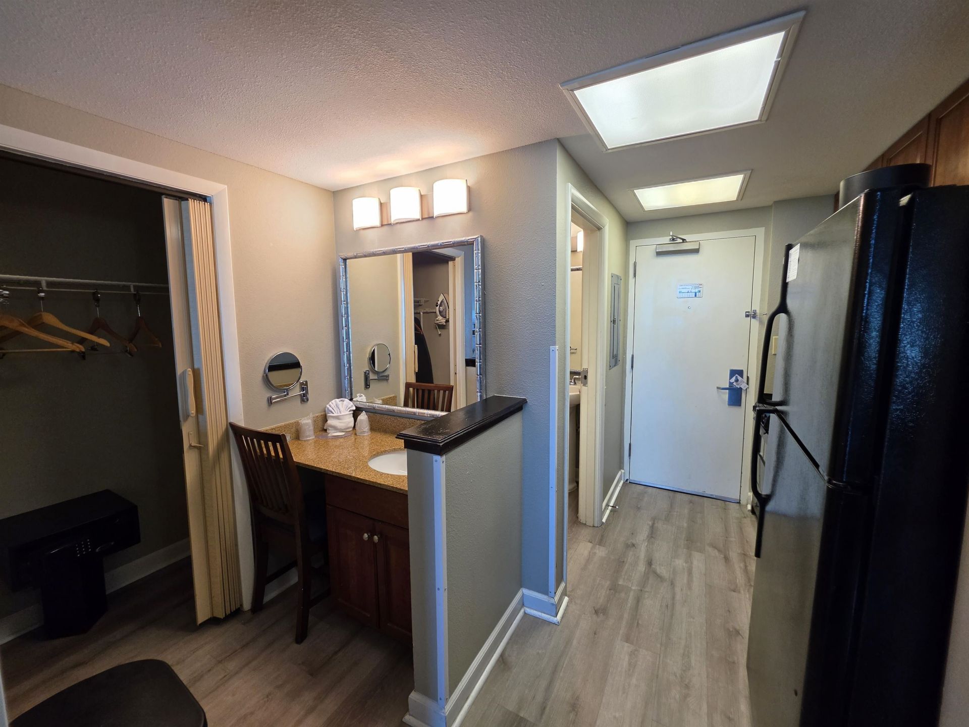 5200 North Ocean Blvd. Photo 8
