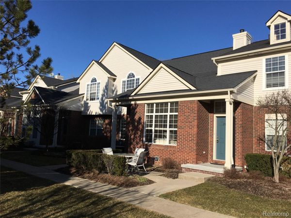 17203 Caitlin Circle, Commerce Township, Mi 48390