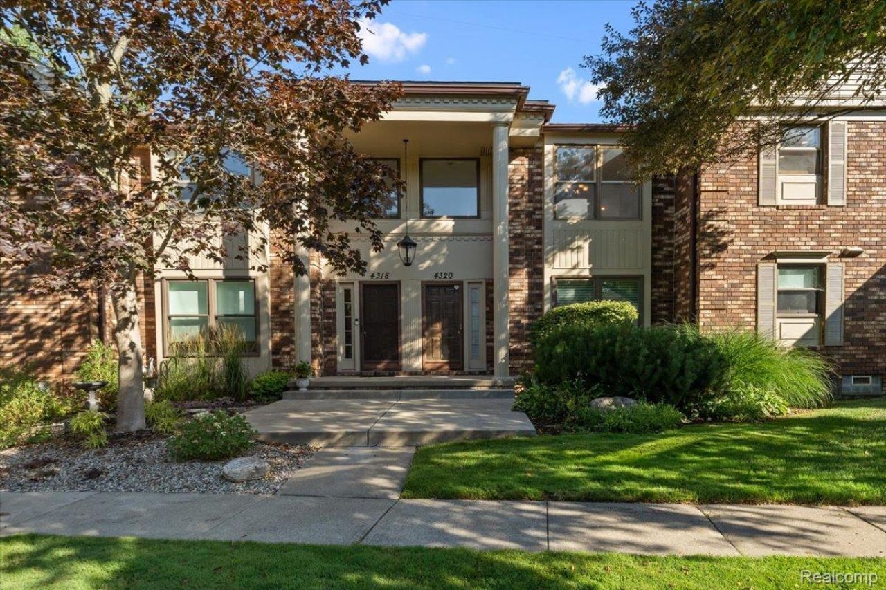 4320 Knightsbridge Lane, West Bloomfield Township, Mi 48323 Main Photo