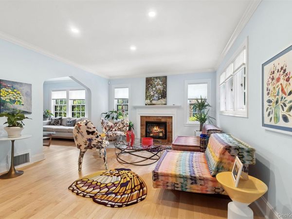 9 Whitson Street , Forest Hills, NY 11375