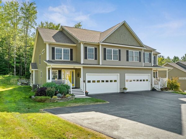 28 B Black Walnut Lane, Unit 28-B, Jericho, VT 05465