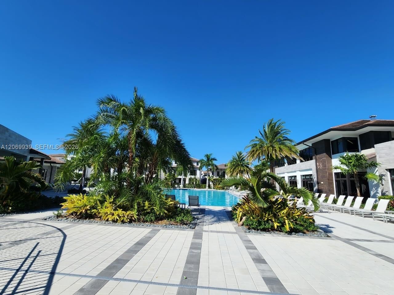4460 NW 83rd Ave , Doral, FL 33166 Photo