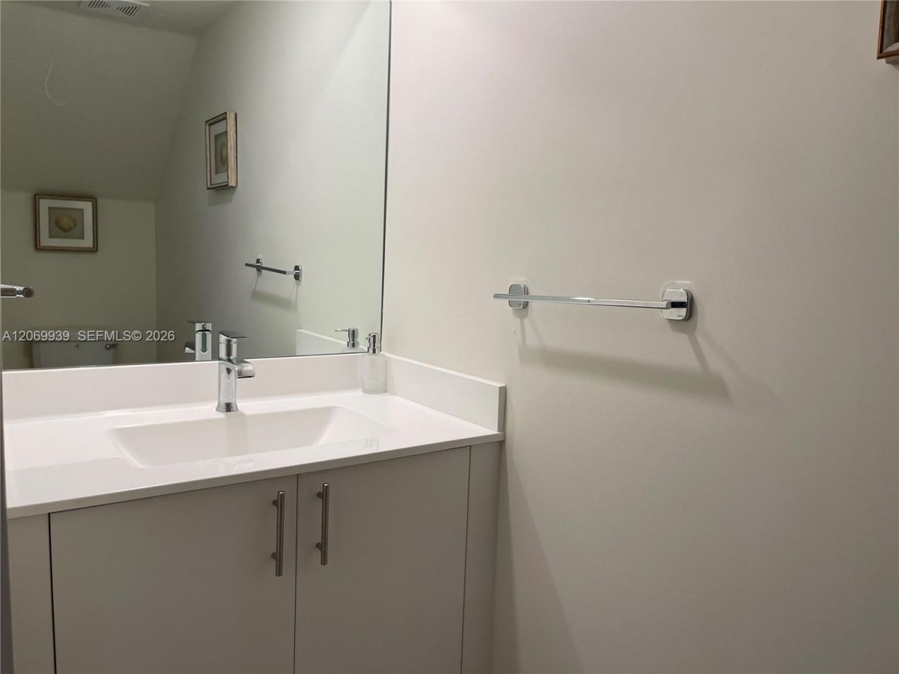 4460 NW 83rd Ave , Doral, FL 33166 Photo