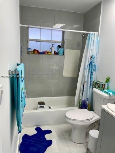 10891 N Snapper Creek Dr , Miami, FL 33173 Photo