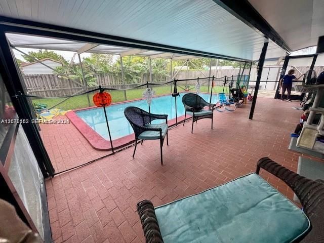 10891 N Snapper Creek Dr , Miami, FL 33173 Photo