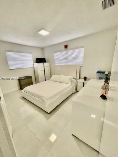 10891 N Snapper Creek Dr , Miami, FL 33173 Photo