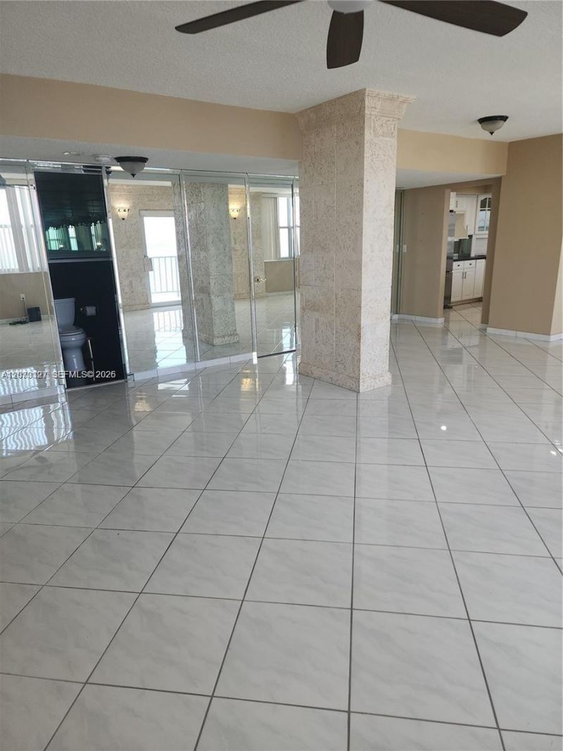 11930 N Bayshore Dr , Unit 1407, North Miami, FL 33181 Photo
