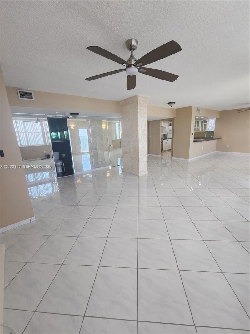 11930 N Bayshore Dr , Unit 1407, North Miami, FL 33181 Photo