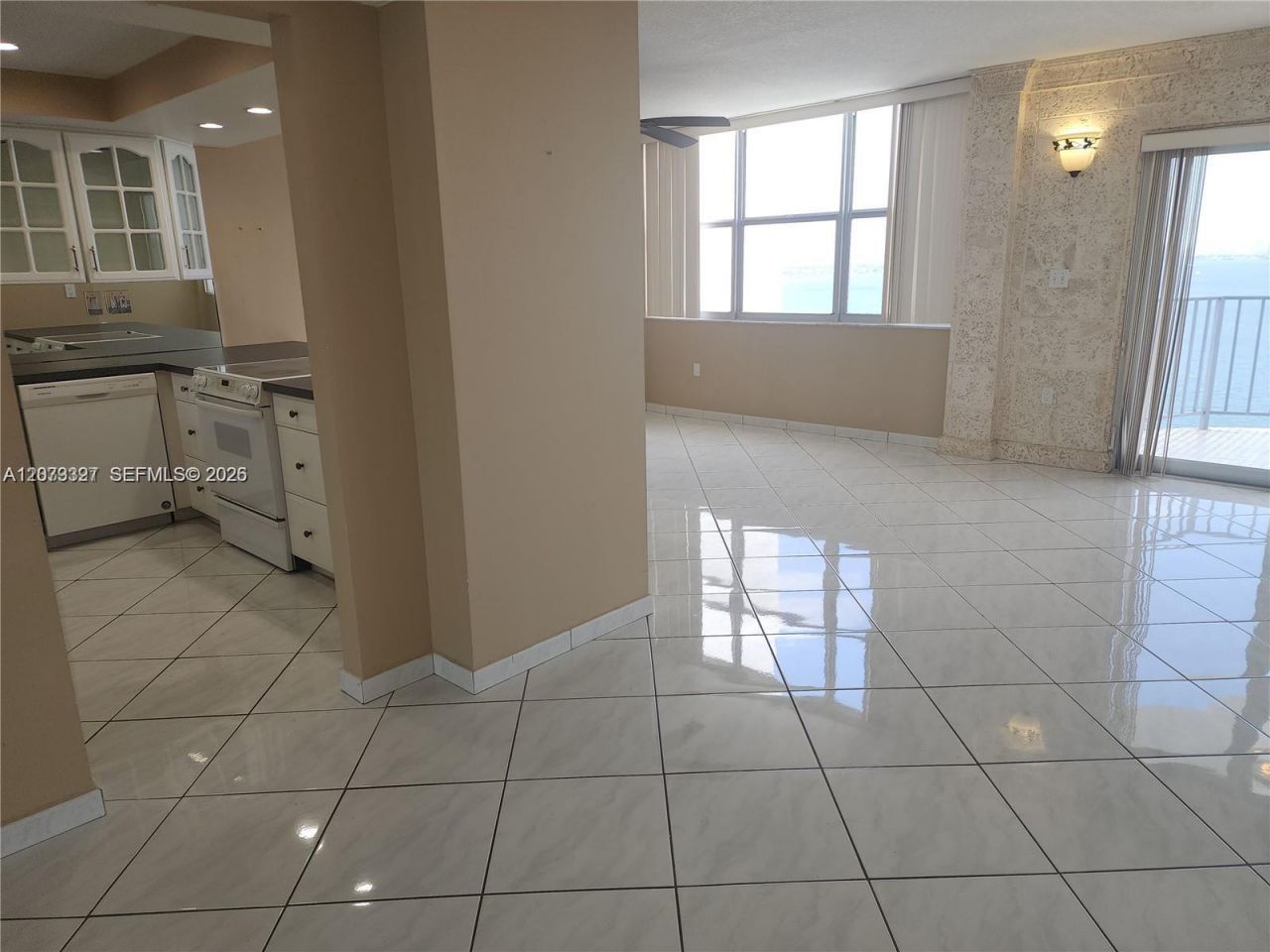 11930 N Bayshore Dr , Unit 1407, North Miami, FL 33181 Photo