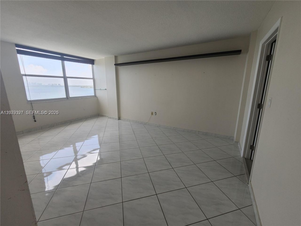11930 N Bayshore Dr , Unit 1407, North Miami, FL 33181 Photo