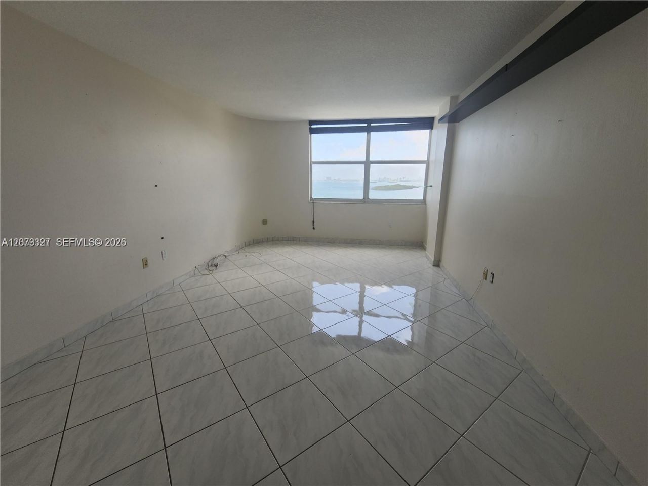 11930 N Bayshore Dr , Unit 1407, North Miami, FL 33181 Photo
