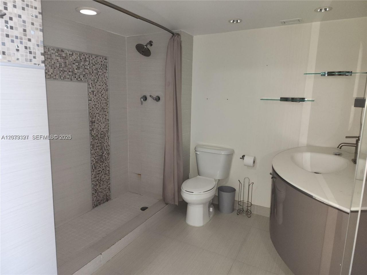11930 N Bayshore Dr , Unit 1407, North Miami, FL 33181 Photo