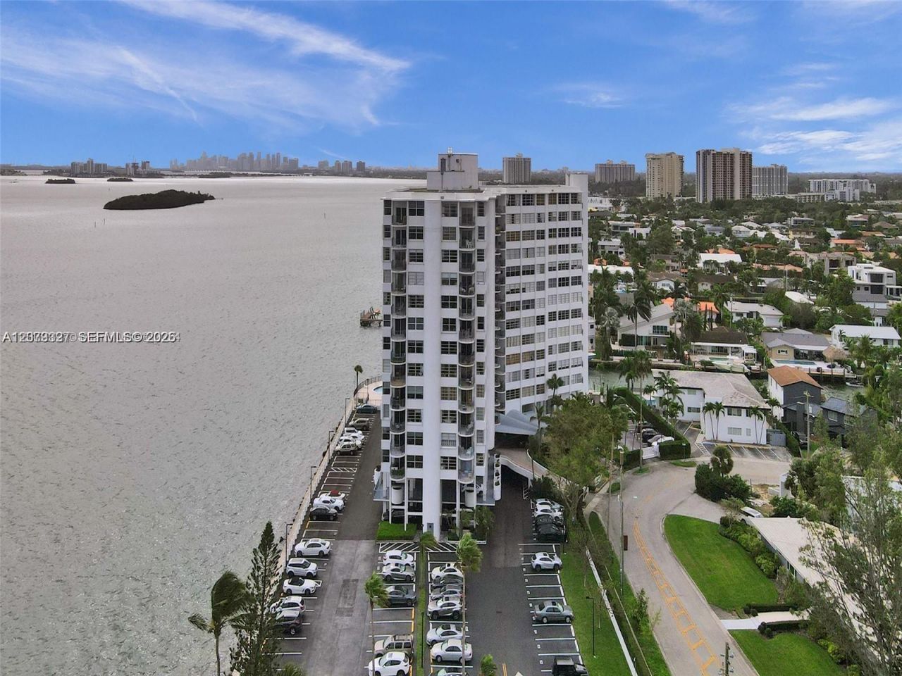 11930 N Bayshore Dr , Unit 1407, North Miami, FL 33181 Photo