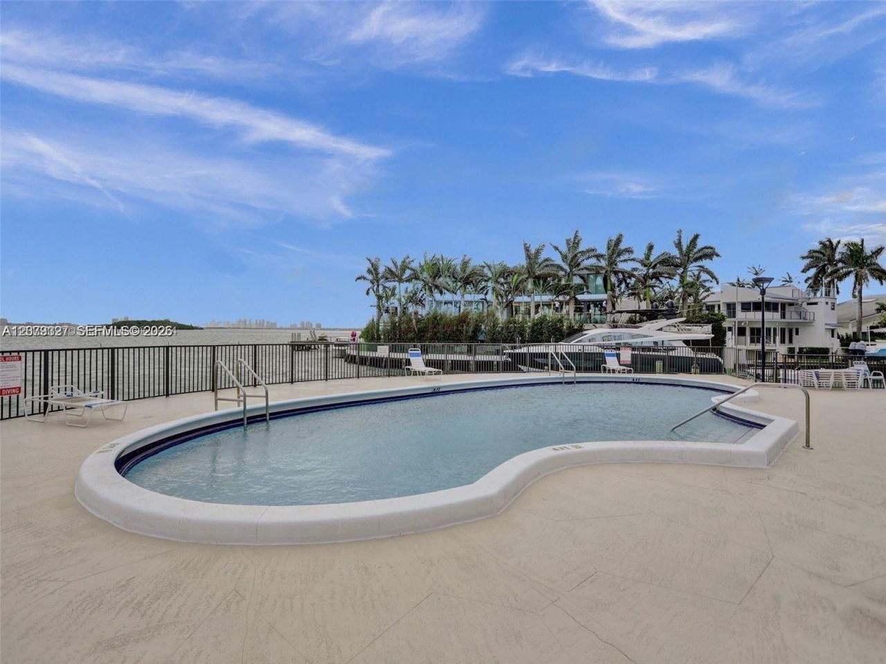 11930 N Bayshore Dr , Unit 1407, North Miami, FL 33181 Photo