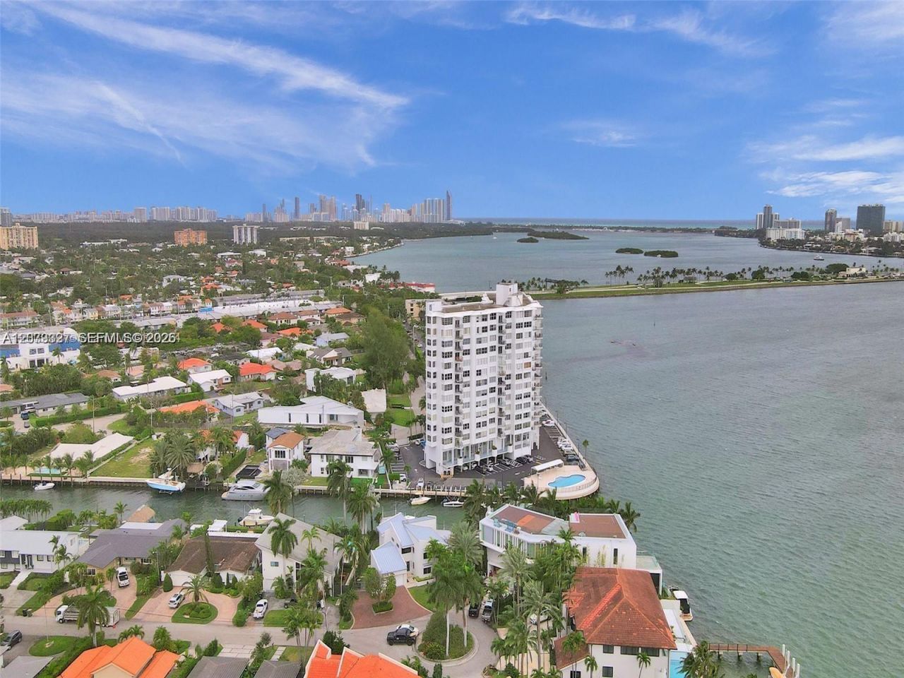 11930 N Bayshore Dr , Unit 1407, North Miami, FL 33181 Photo