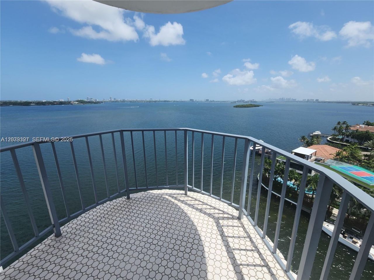 11930 N Bayshore Dr , Unit 1407, North Miami, FL 33181 Photo