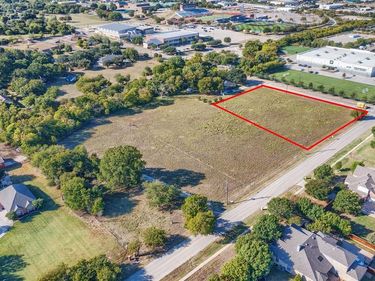 7699 Meadow Hill Drive, Frisco, TX 75033