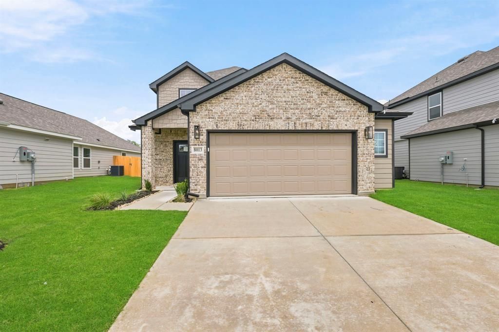 8013 Charlestown Lane, Everman, TX 76140 Main Photo
