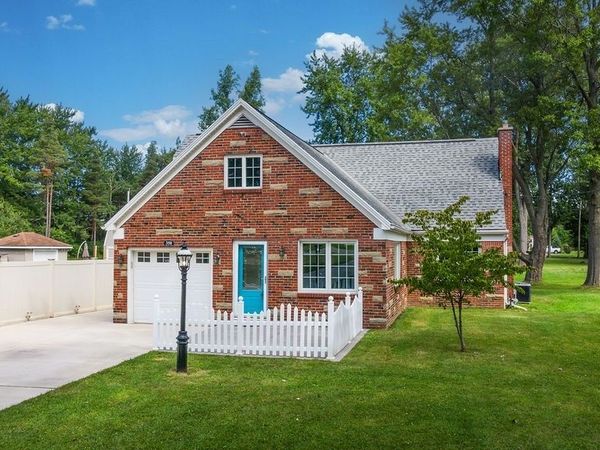 350 Tonawanda Creek Road , Buffalo, NY 14228